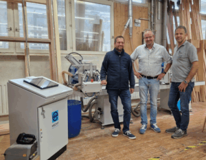 Caso di studio: Fensterbau Schneider GmbH, Güglingen – Precisione ed efficienza con le troncatrici doppie DS350 di HECHT AG