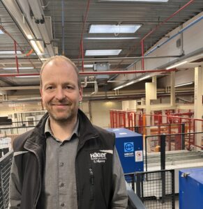 Jakość bez kompromisów: Häcker Küchen stawia na skaner liniowy HECHT 4i-Inline-Scanner